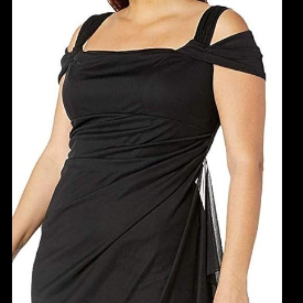 Alex Evenings Women's Plus Size Long Cold Shoulder Dress with Ruched Skirt
